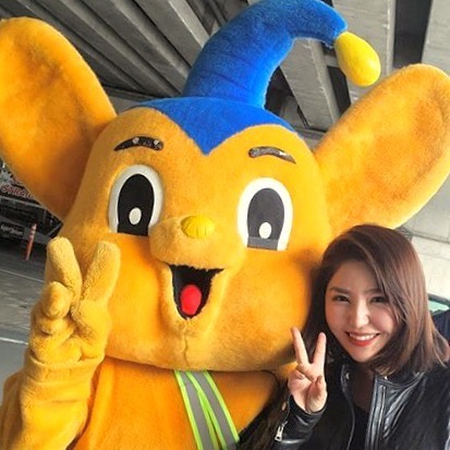 pipo kun selfie bersama seorang gadis
